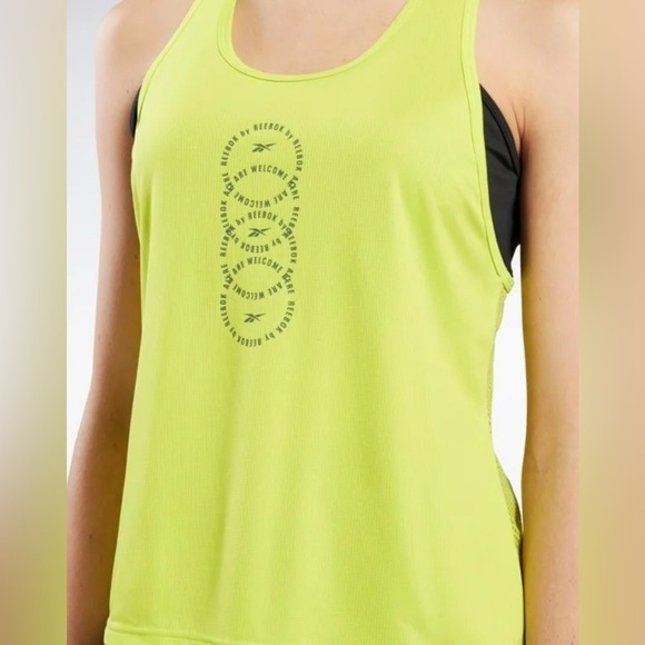 Reebok Apparel Women's Running Graphic Tank size Medium New - Picture 5 of 6